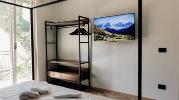 Bügeleisen/Bügelbrett, WLAN, Bettwäsche