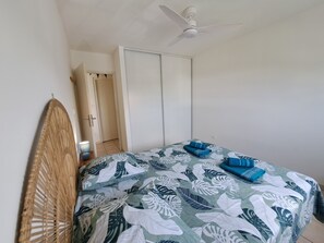 1 chambre, fer et planche à repasser, Wi-Fi, draps fournis