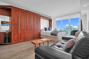 1 bedroom, desk, iron/ironing board, WiFi
