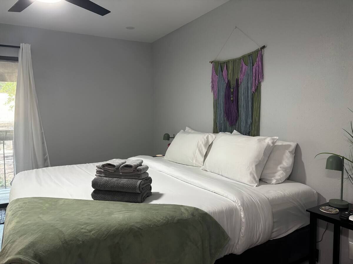 2 bedrooms, WiFi, bed sheets