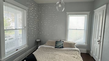 1 bedroom, desk, iron/ironing board, free WiFi