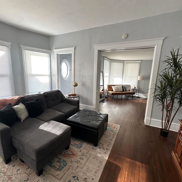 Smart-TV, peis og kontorer