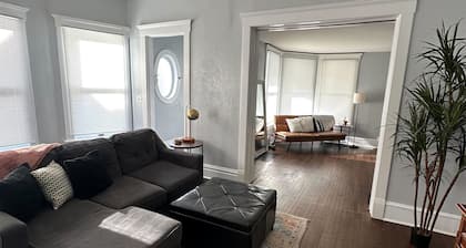 Work & Relax 1BR w/ Office in Prime Location