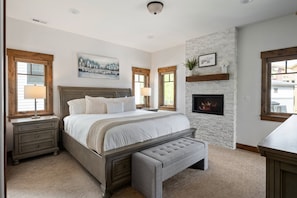 5 bedrooms, iron/ironing board, travel crib, free WiFi