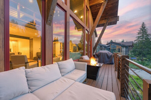 Terrace/patio - Slopeside Custom Chalet I 2 Hot Tubs I Fire Tables I Views I Best Price I Discounted Attractions (Winter Park)