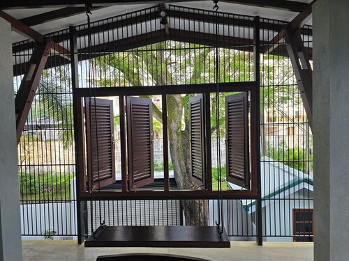 Luxury 3BR Apartment with Balcony in Colombo 7  Prime Location