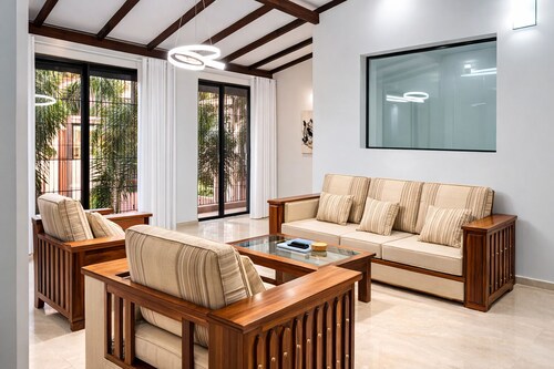 Luxury 3BR Apartment with Balcony in Colombo 7  Prime Location