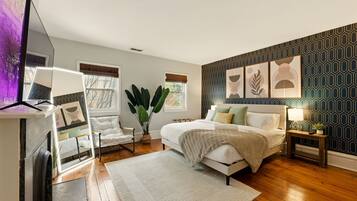 2 bedrooms, desk, iron/ironing board, free WiFi