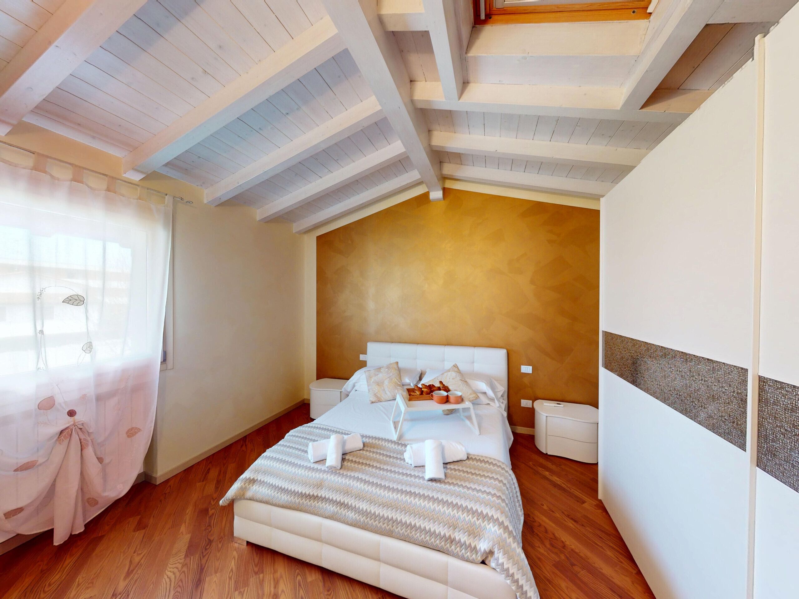 1 chambre, fer et planche à repasser, Wi-Fi gratuit, draps fournis