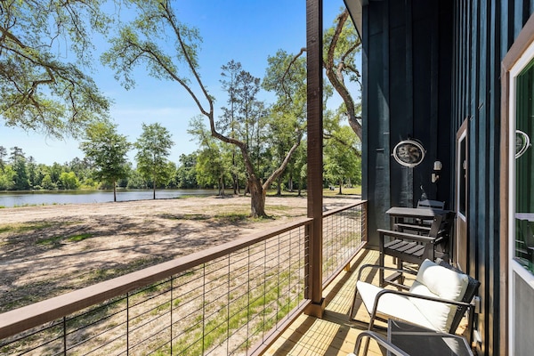 Lakeview Front Porch