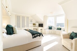 4 Schlafzimmer, Bügeleisen/Bügelbrett, Reisekinderbett, WLAN