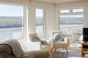 TV, peis og fotballspill