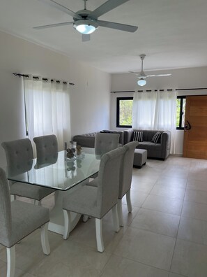 Dining - Serene 2-bedroom apartment in Playa Juan Dolio (Playa Juan Dolio)