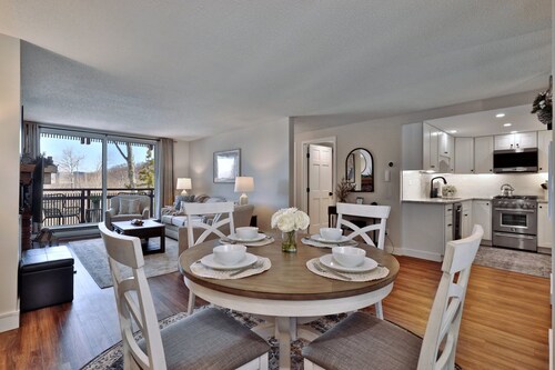The ultimate Vermont getaway at our cozy 1BR/1BA ski-in/ski-out condo in Killington with AC