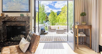 Alpine Rowhouse - Boutique Luxury in Town