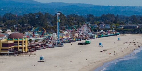 Charming B&B steps to beach, boardwalk, pier, shop, restaurants w bath & WiFi #6