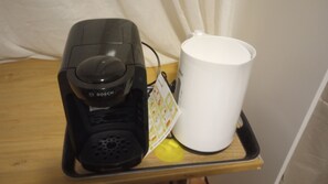 Kaffee und/oder Kaffeemaschine