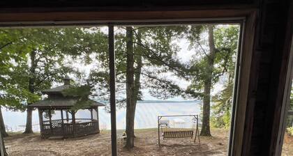 Cottage Number "1" is a Terrific 2-bedroom cottage on Hubbard Lake