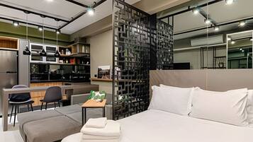 1 soveværelse, skrivebord, strygejern/strygebræt, weekendseng