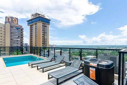 1 Luxury Bedroom, With Parking Space, Air. Sky condominium club