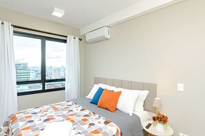 2 bedrooms, desk, iron/ironing board, travel crib