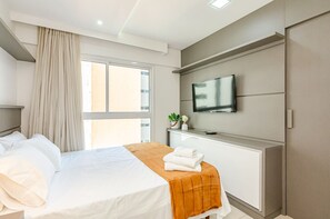 1 غرفة نوم ومكتب ومكواة/لوح كي وسرير سفر