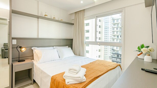 1 bedroom, desk, iron/ironing board, travel crib - 1 quarto elegante e sofisticado lifespace Curitiba (Curitiba)