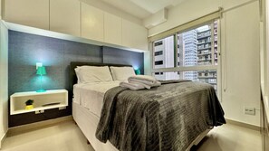 1 غرفة نوم ومكتب ومكواة/لوح كي وسرير سفر