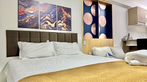 1 bedroom, desk, iron/ironing board, travel crib - Studio novinho Condomínio Clube Lifespace Curitiba (Curitiba)