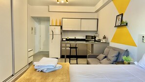 1 Schlafzimmer, Schreibtisch, Bügeleisen/Bügelbrett, Reisekinderbett