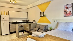 1 Schlafzimmer, Schreibtisch, Bügeleisen/Bügelbrett, Reisekinderbett