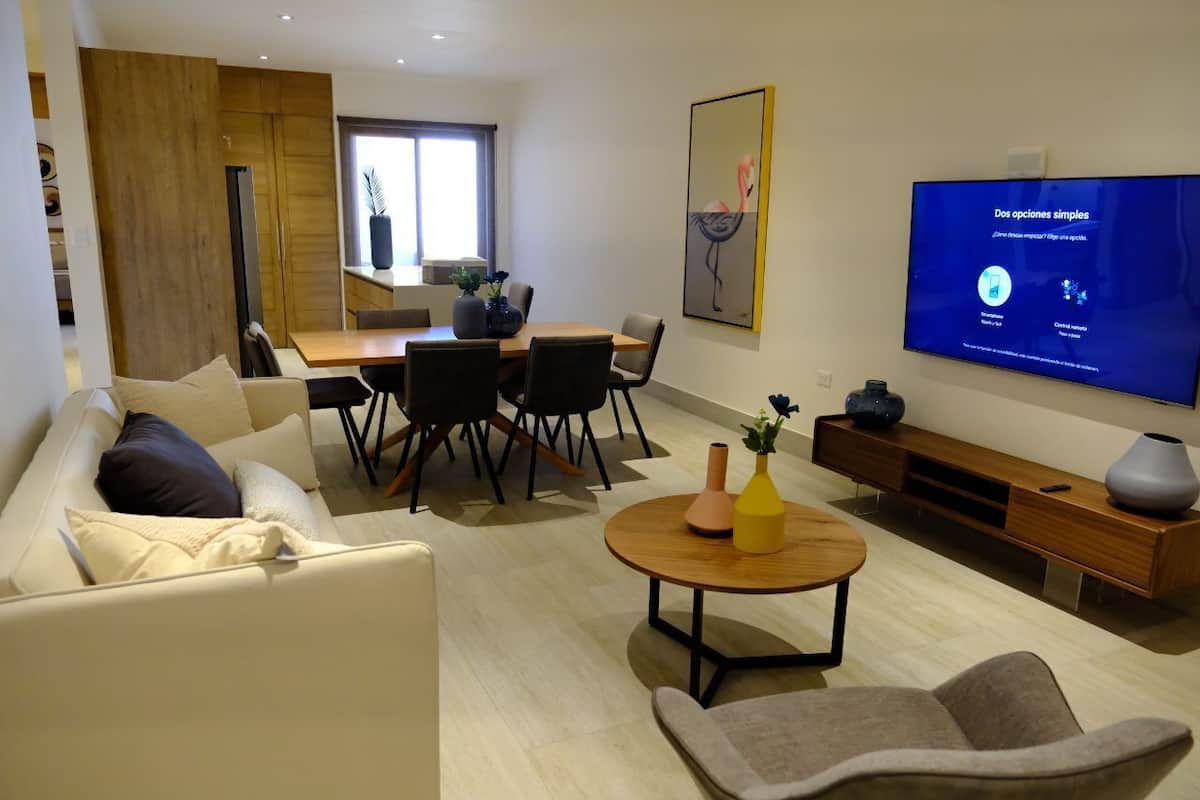 Family Apartment, 3 Bedrooms, City View | Living area