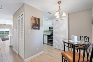 Imagen sin descripción, 5 de 29, botón