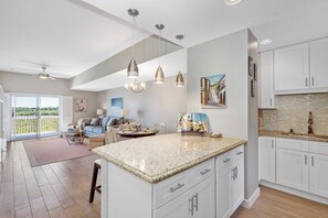 Imagen sin descripción, 4 de 29, botón