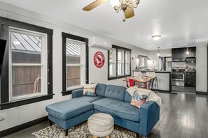 Smart TV - 30-Day Min, Walking Distance to Downtown & Lake + Nearby Whitefish Mountain Resort! (Whitefish)