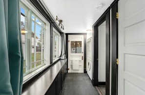 Interior - 30-Day Min, Walking Distance to Downtown & Lake + Nearby Whitefish Mountain Resort! (Whitefish)