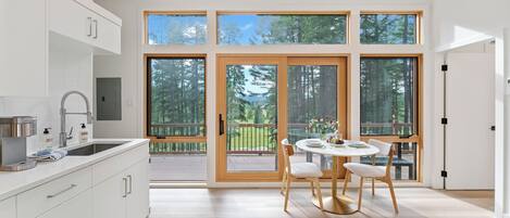 Fridge, microwave, oven, cookware/dishes/utensils