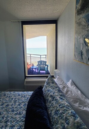 1 bedroom, desk, iron/ironing board, travel cot - Heated Pools | Steps 2 Sand | Dogs? YES! | Oceanfront + Walkable | Hot Tubs | New Additions: Indoor Fireplace, Pack 'N Play and a high chair | A Salty Paw Rentals Property (Myrtle Beach)