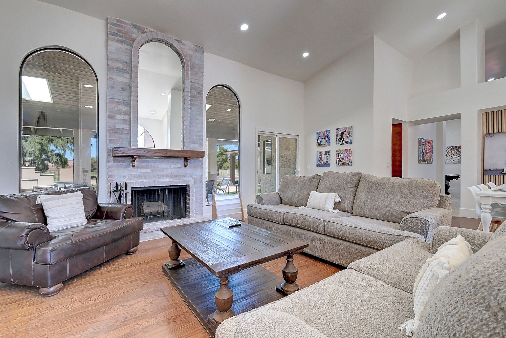 TV connectée, cheminée