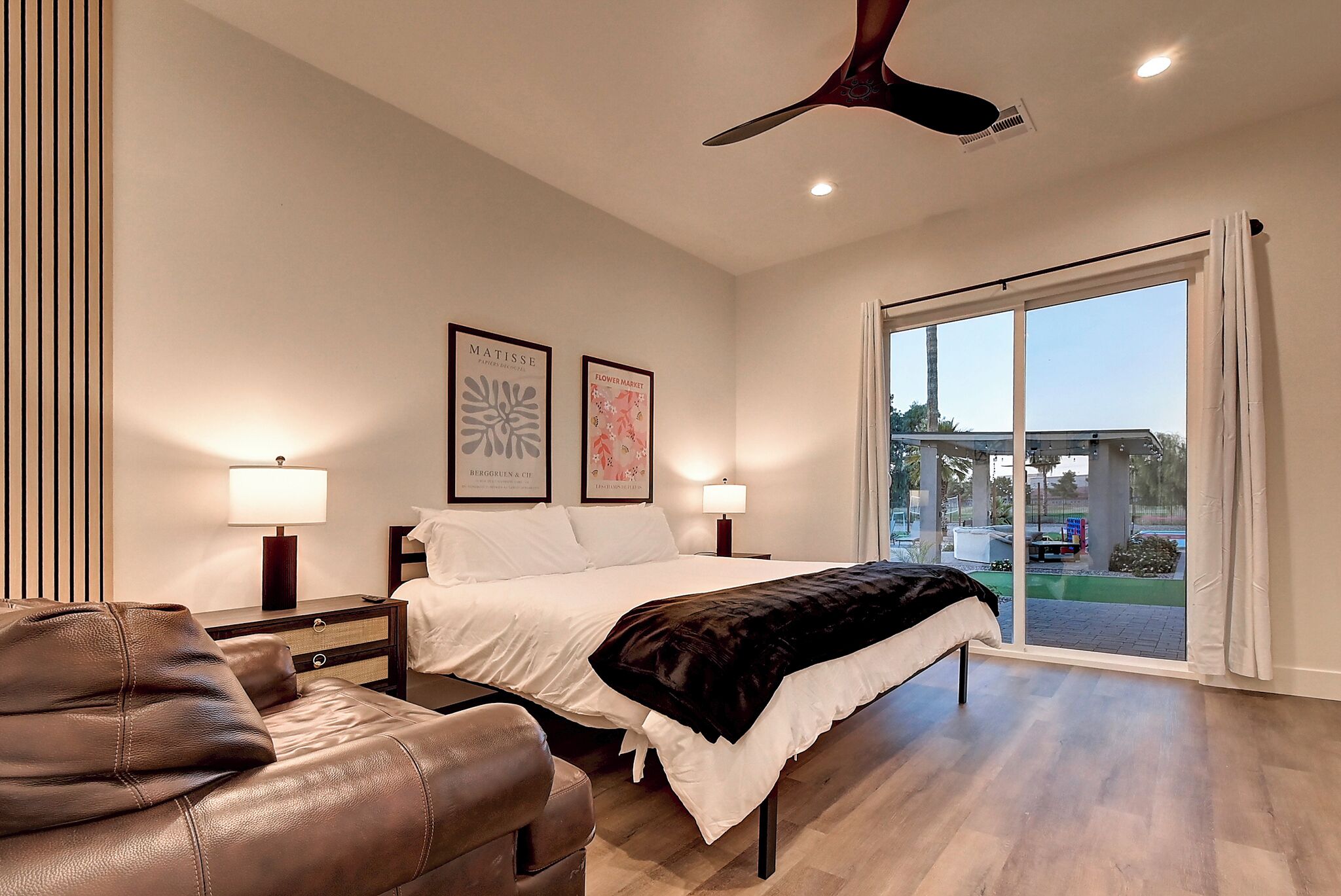 10 bedrooms, desk, iron/ironing board, WiFi