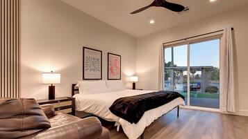 10 camere, una scrivania, ferro/asse da stiro, Wi-Fi