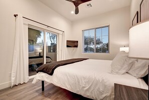 10 habitaciones, escritorio, tabla de planchar con plancha y wifi 