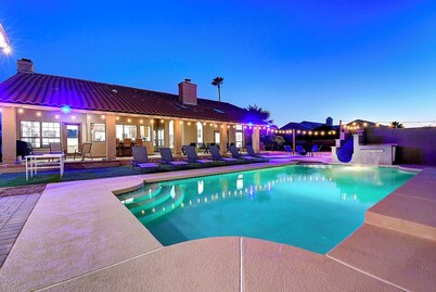 NEW Scottsdalestays Multimillion Estate,Pool & Pickleball-Basketball Courts.
