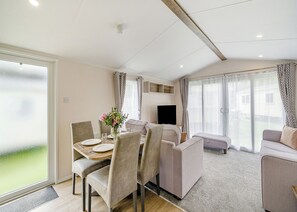 Unclassified image, 3 of 26, button