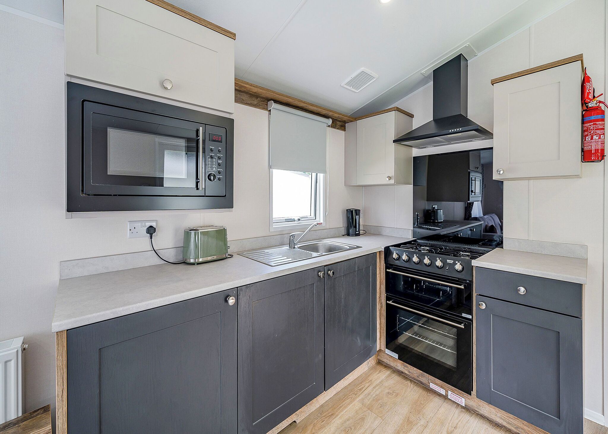 Fridge, oven, stovetop, toaster