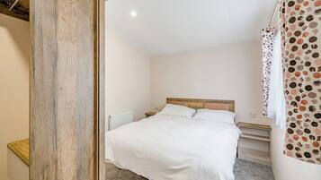 2 多间卧室、WiFi