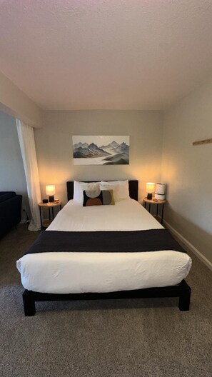 2 bedrooms, desk, free WiFi, bed sheets