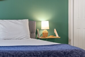 2 bedrooms, desk, free WiFi, bed sheets