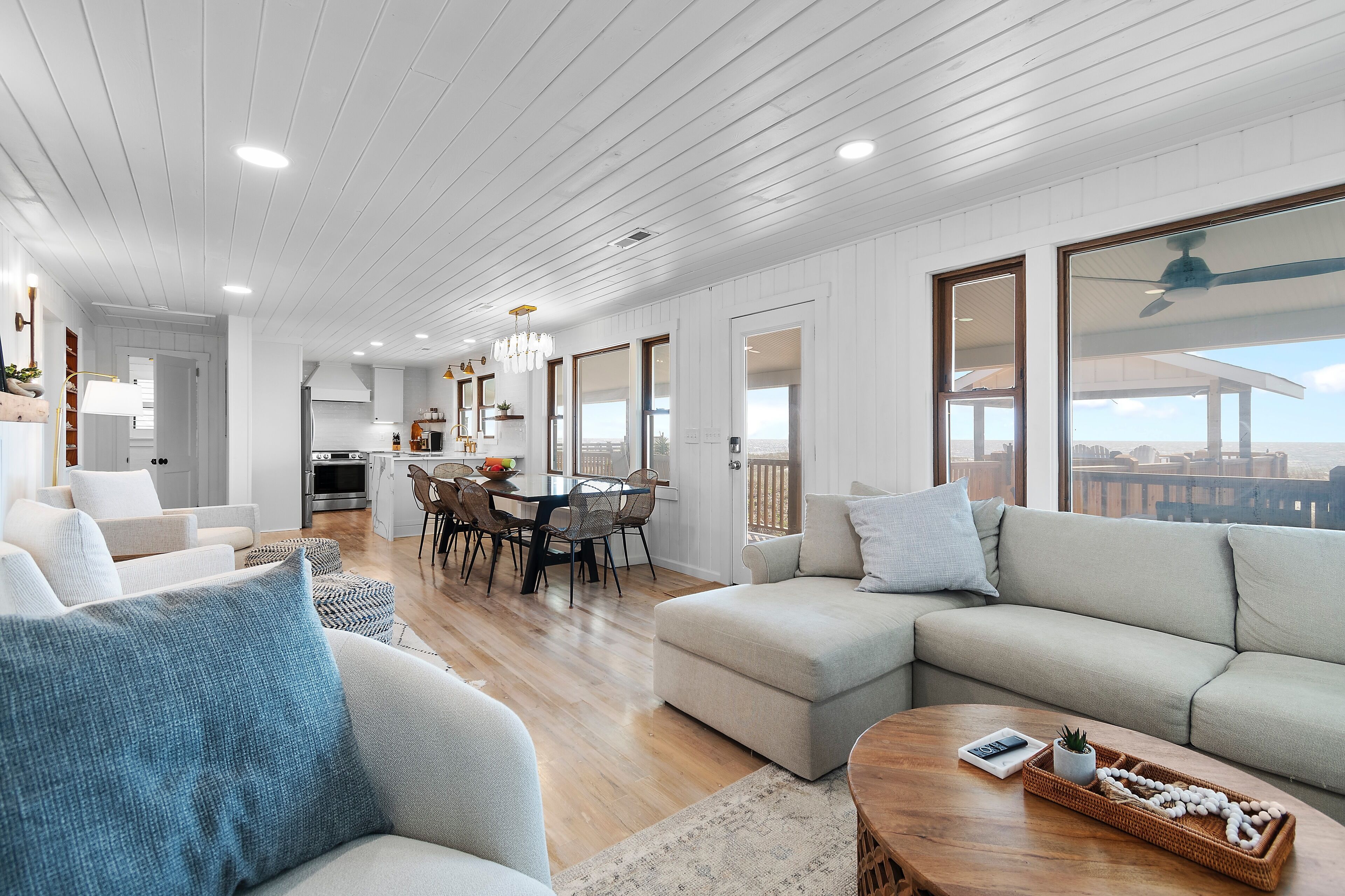 Télévision, cheminée