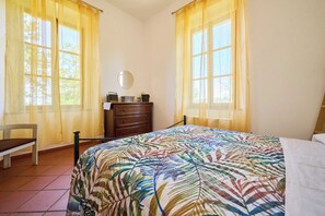 2 Schlafzimmer, Bügeleisen/Bügelbrett, Bettwäsche